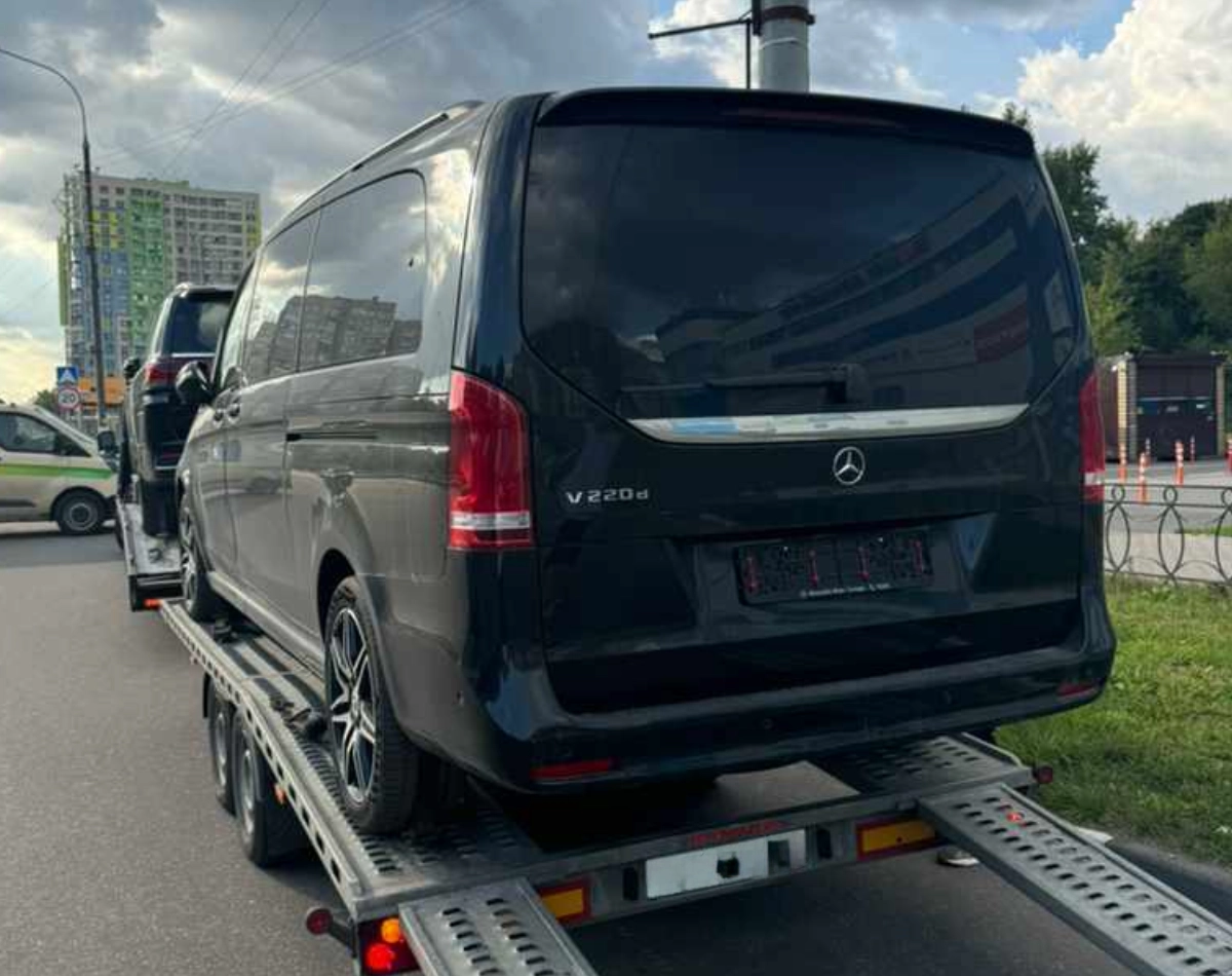 Mercedes-Benz V220d